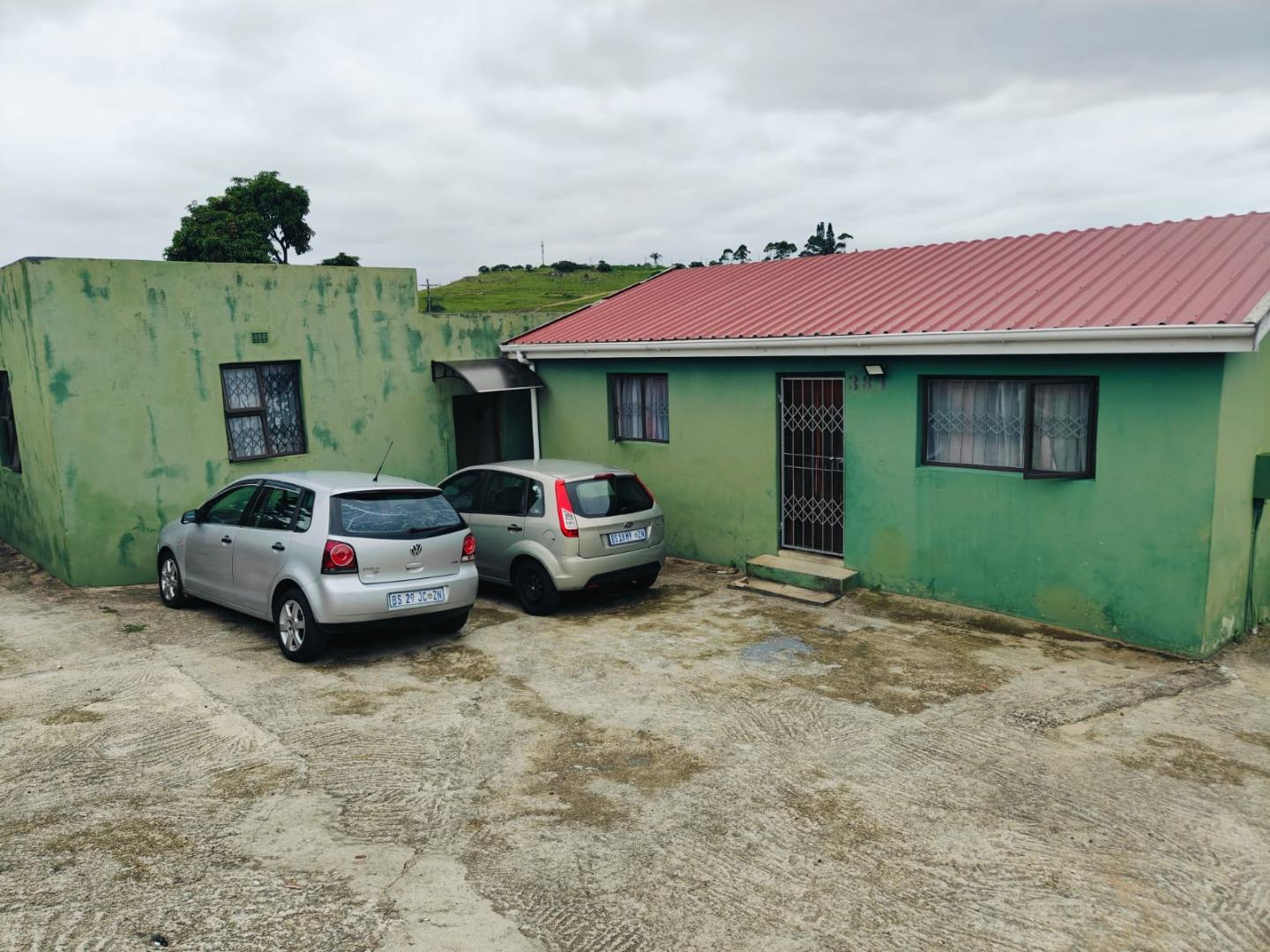 8 Bedroom House + Cottage/Flat for Sale - KwaZulu Natal