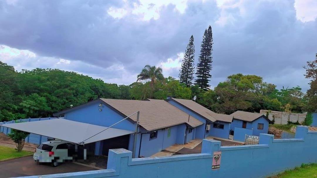 4 Bedroom House + Cottage/Flat for Sale - KwaZulu Natal